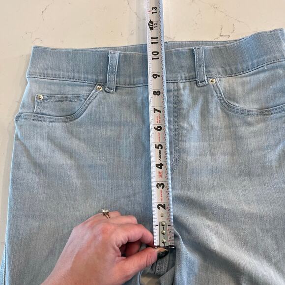SPANX Flare Jean In Retro Light Wash Size Small - Picture 9 of 12